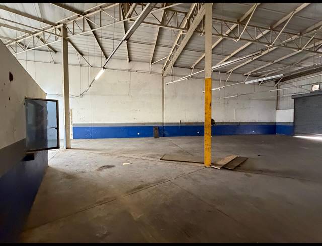 379M² WAREHOUSE TO LET IN HALFWAY HOUSE